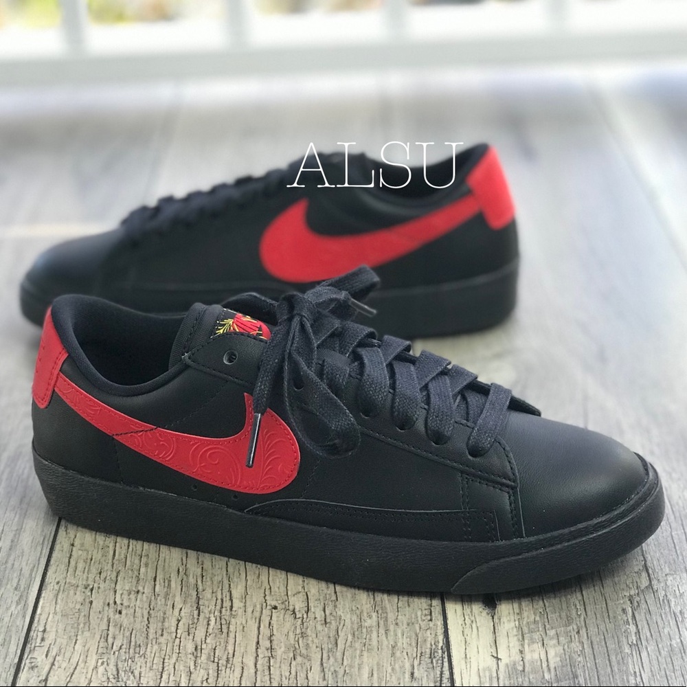 NWT Nike Blazer LowF Black University Red W AUTHEN - Picture 6 of 7